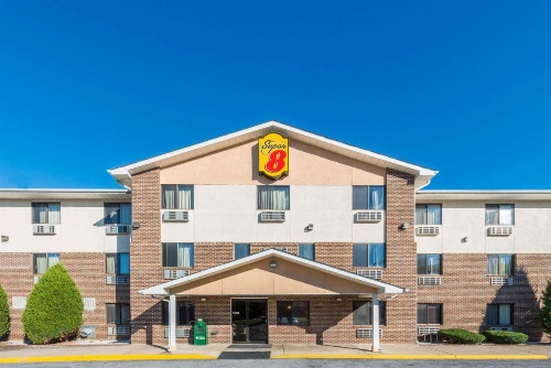 Super 8 by Wyndham Front Royal image 18